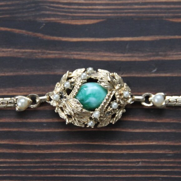 Suffragette Style Bracelet with Green Cabachon & Seed Pearls - Picture 3 of 16